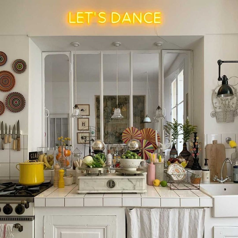 High Design : How to decorate like a pro with neon lights